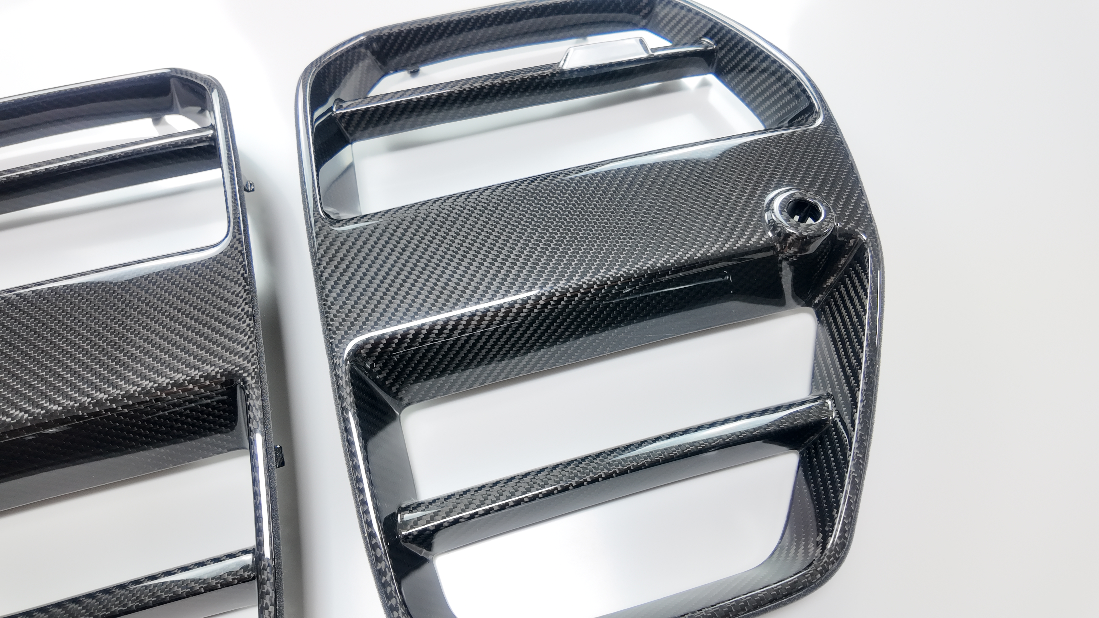 For BMW M3 M4 G80 G82 G83 ST Style High quality Dry Carbon Fiber Car Front Bumper Air Intake Grills Air Intake Gri