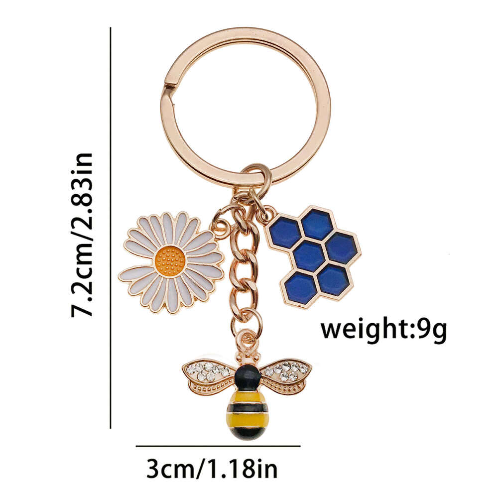 Daisy Little Bee Oil Drop Cute Flower Insect Cartoon Keychain Bag Pendant Car Accessories