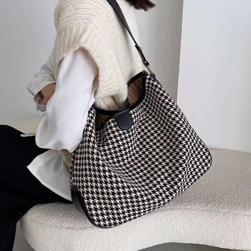 NEW free shipping Spring Summer Women's 2025 New Trendy Fashion Woolen Large Capacity Shoulder Versatile Crossbody Tote Bag