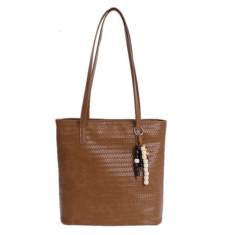 Woven Bucket for Women 2025 New Large Capacity Tote Versatile Shoulder Commuter Underarm Bag