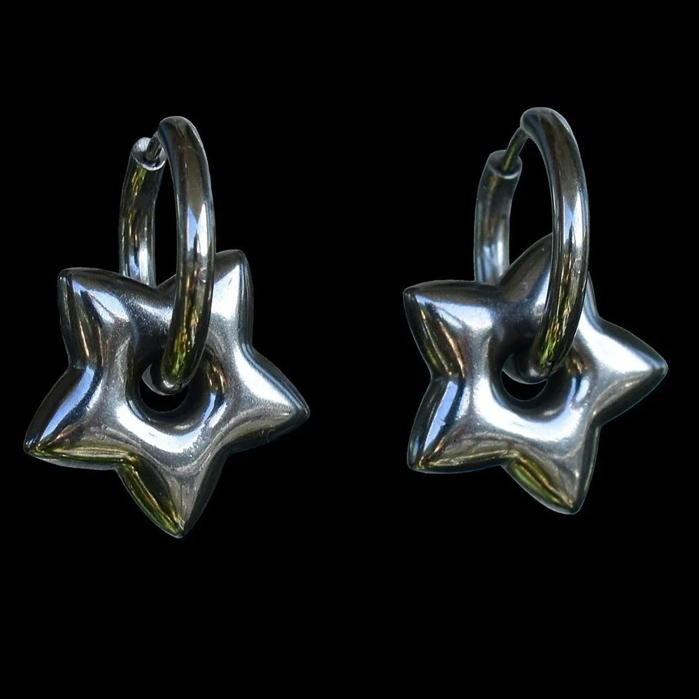 Tarnish Free Stainless Steel Y2K Chunky Star Hoops Hypoallergenic Alt Goth Punk Edgy Earrings for Women Girls Jewelry 250812