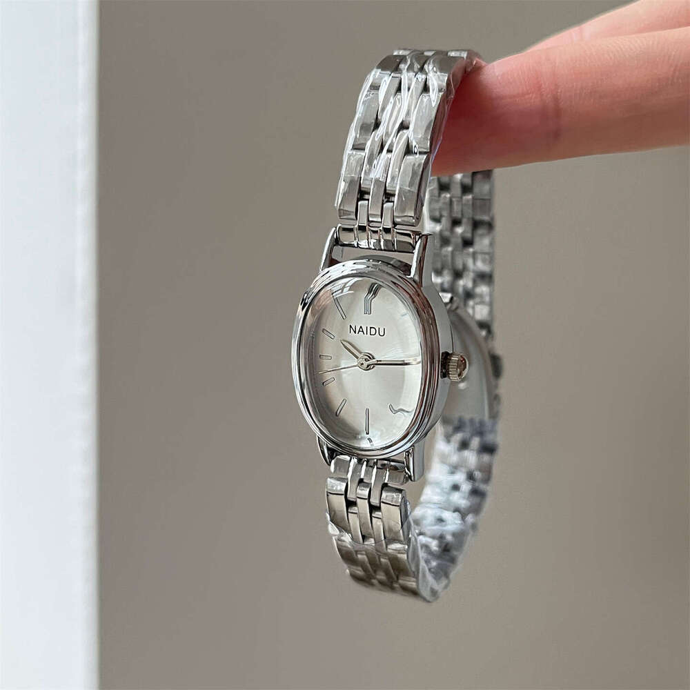 Oval Dial Watch with Strips, Designer Casual Luxury Women's Watch, Popular Online Style, for Women Hot Sale