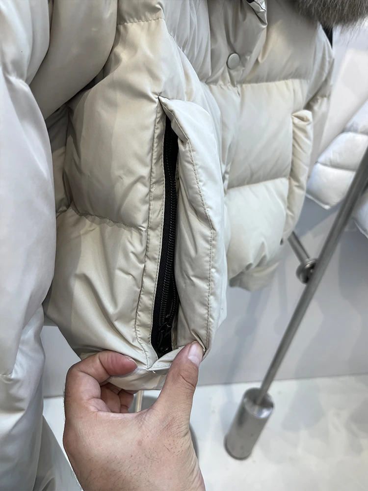 Winter Warm Womens Coat Thick Goose Down Jacket With Silver Fox Fur Collar Jacket Female Outdoor Streetwear 250811