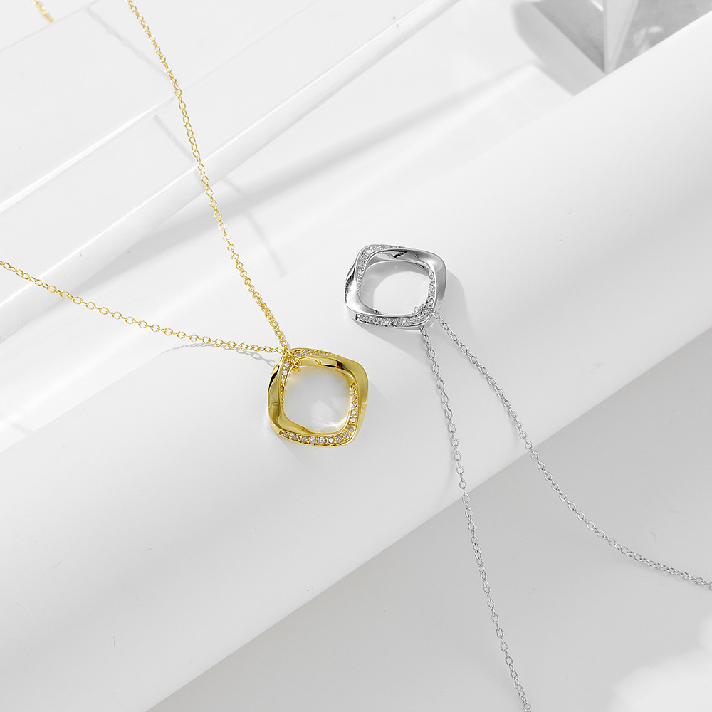 Geometric Inlaid Dia Square Sterling Sier Necklace Simple Light Ins Niche Temperament Personality Choker Collarbone Chain Jewelry for Women