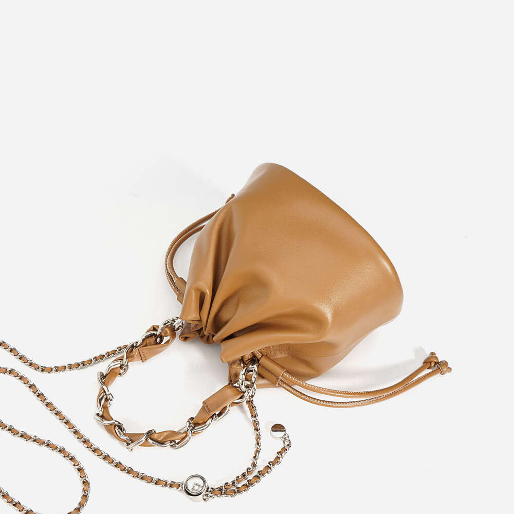 2025 New Textured Genuine Leather Drawstring Crossbody Bucket High-End Versatile Handbag Small Chain Shoulder Bag For Women