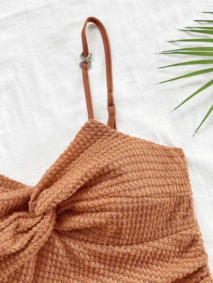 Pure and sexy halter dress that is tight and slimming with ruffled edges and a hip-hugging short dress for women XJ250814