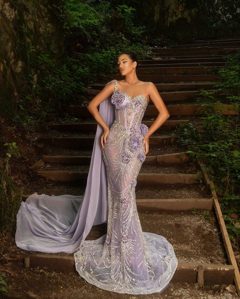 Gorgeous Mermaid Prom Gowns One Shoulder Floor Length Dresses Crystal Beading Flowers Evening Dresses Custom Made