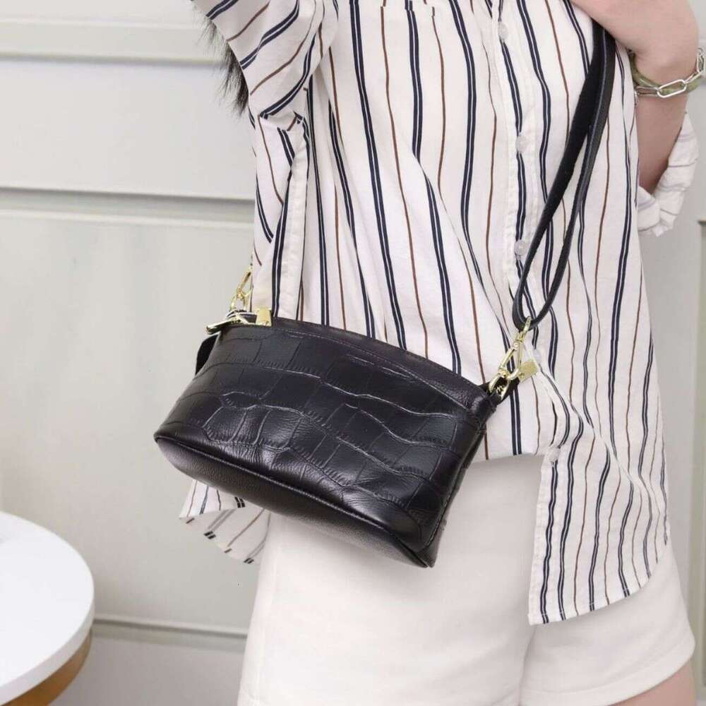 Hot Selling New Top Layer Cowhide Women's Single Shoulder Crossbody Shell Bag Fashionable Large Capacity Design Designer Bags