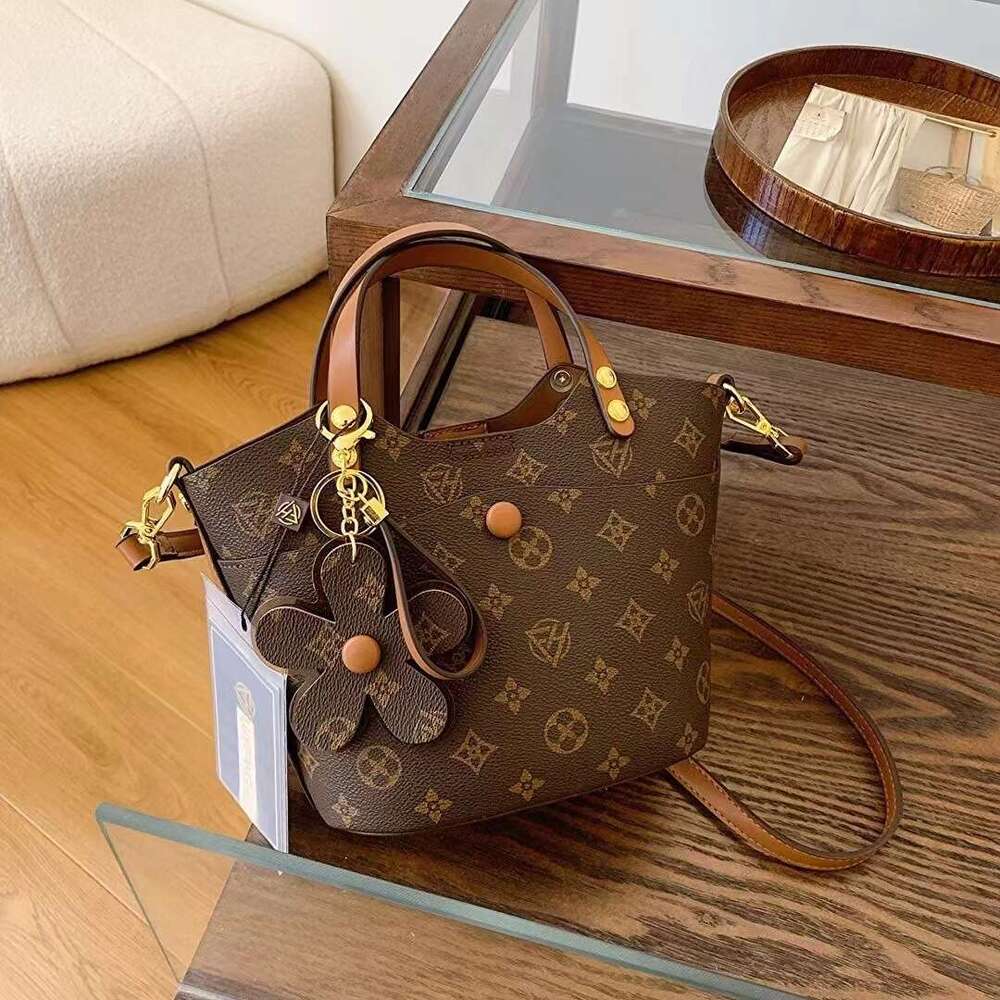 DHessentials Korean Style Basket Bag - Fashionable Tote Shoulder Bag for Women, Large Capacity PVC Handbag with Bow (4 Colors)