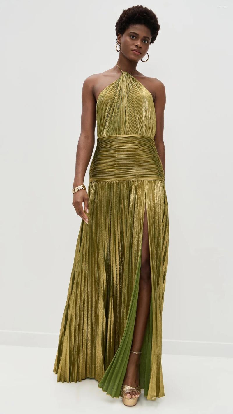 Elegant Halter Maxi Dress - Chic Long Evening Gown with High Split for Spring & Summer Events C260312