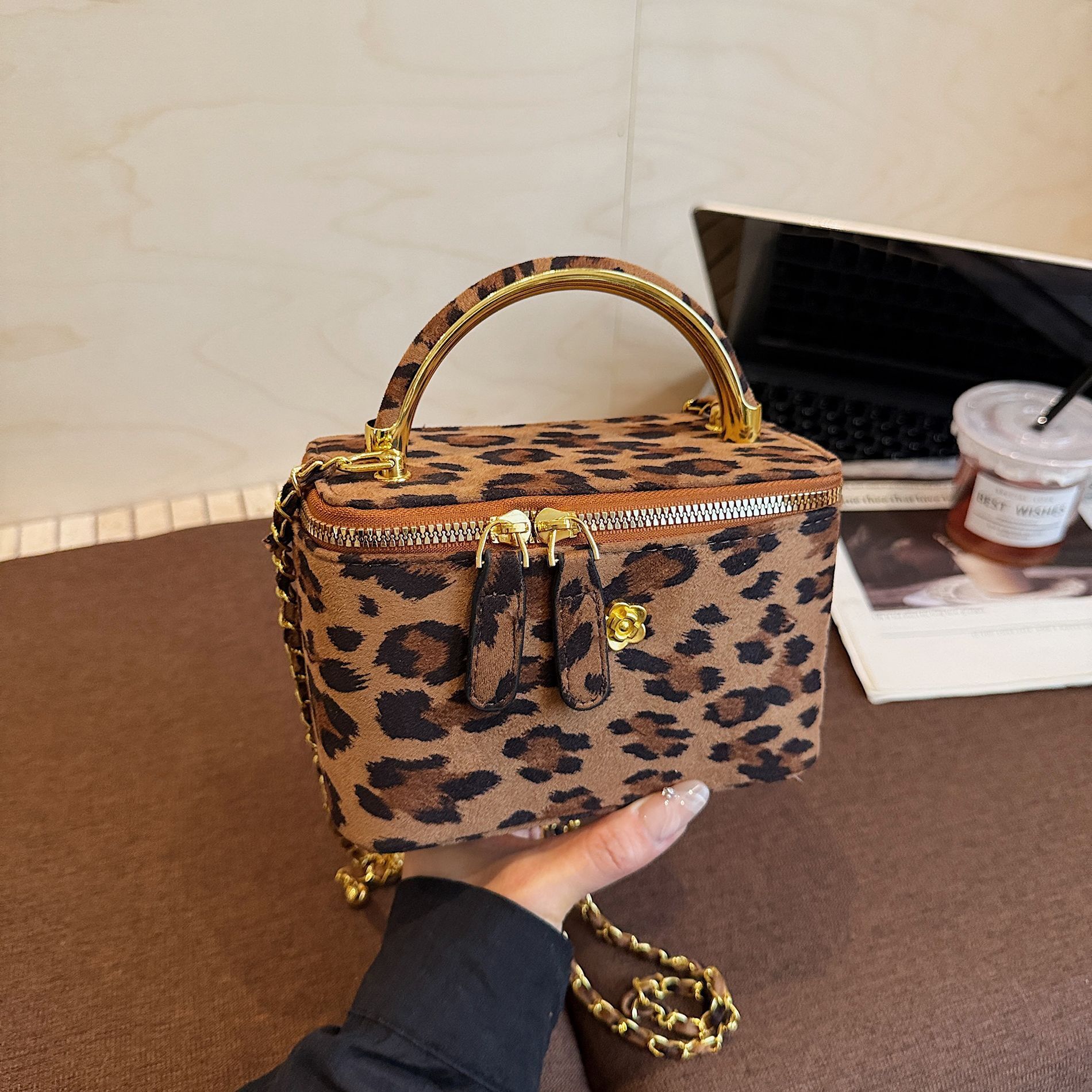 Luxury Brand Designer Bag Vintage Leopard Print Suede Small Square Bag Textured Bags Crossbody Versatile Chain Shoulder Bag Stylish Box Bag