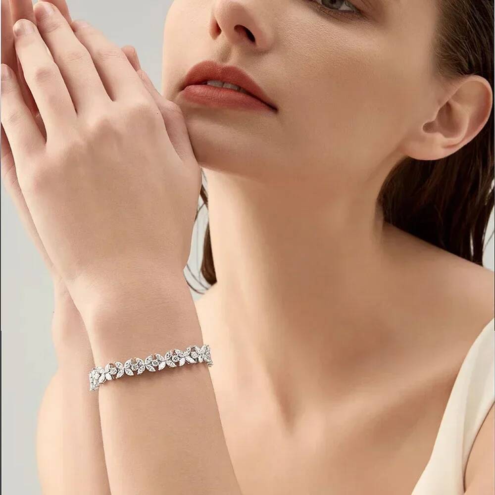 Luxury Butterfly Moissnaite Tennis Bracelets with Certificate /High Carbon Diamond Bracelet for Women 100% S925 Silver Jewelry