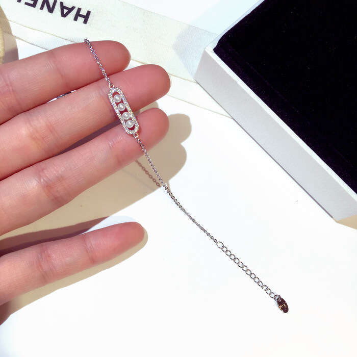 New Fashion Korean Version Exquisite Super Shiny Imitation Pearl Inlaid Zircon Elegant Bracelet Bangle Jewelry for Women S00247