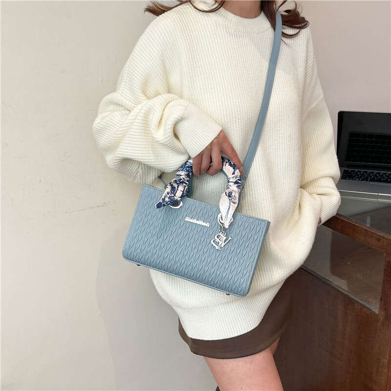 New Small 2025 High-End Silk Scarf Woven Princess Diana Handheld Shoulder Crossbody Trendy Women's Bag