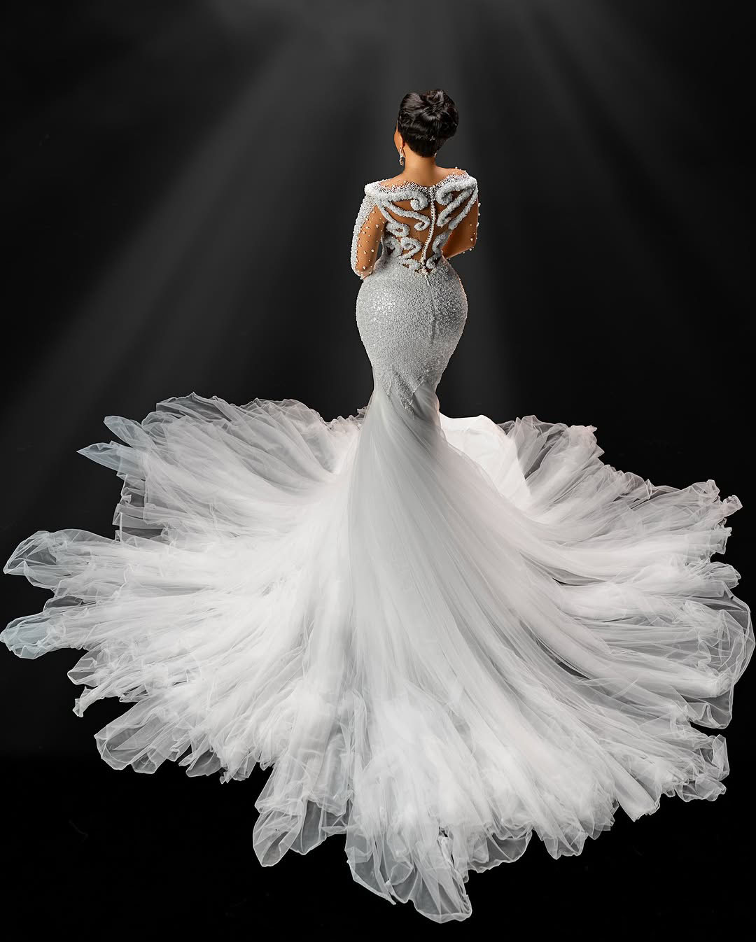 Fashion Mermaid Wedding Dress Sheer Neck Long Sleeves Bridal Gowns Sequins Pearls Sweep Train Dresses Custom Made vestidos de novia