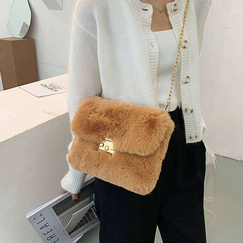New Winter Plush Shoulder Bag Faux Fur Crossbody Bags For Women Chain Fashion Design Handbag Female Cross Body