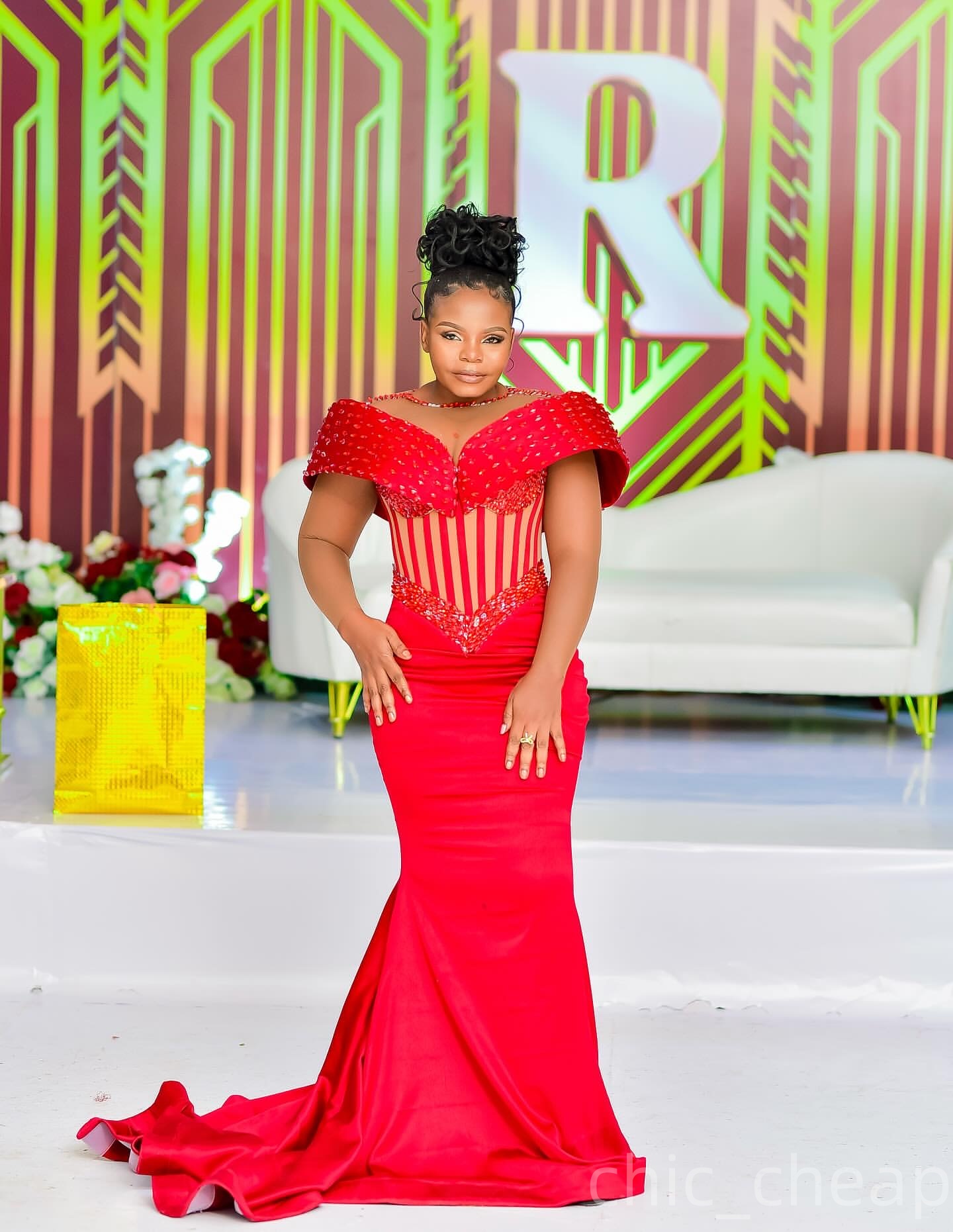 Mermaid Red Prom Dresses 2025 Crystals Beaded Sheer Neck Satin Evening Formal Party Second Birthday Engagement Gowns Plus Size Dress For Special Occas