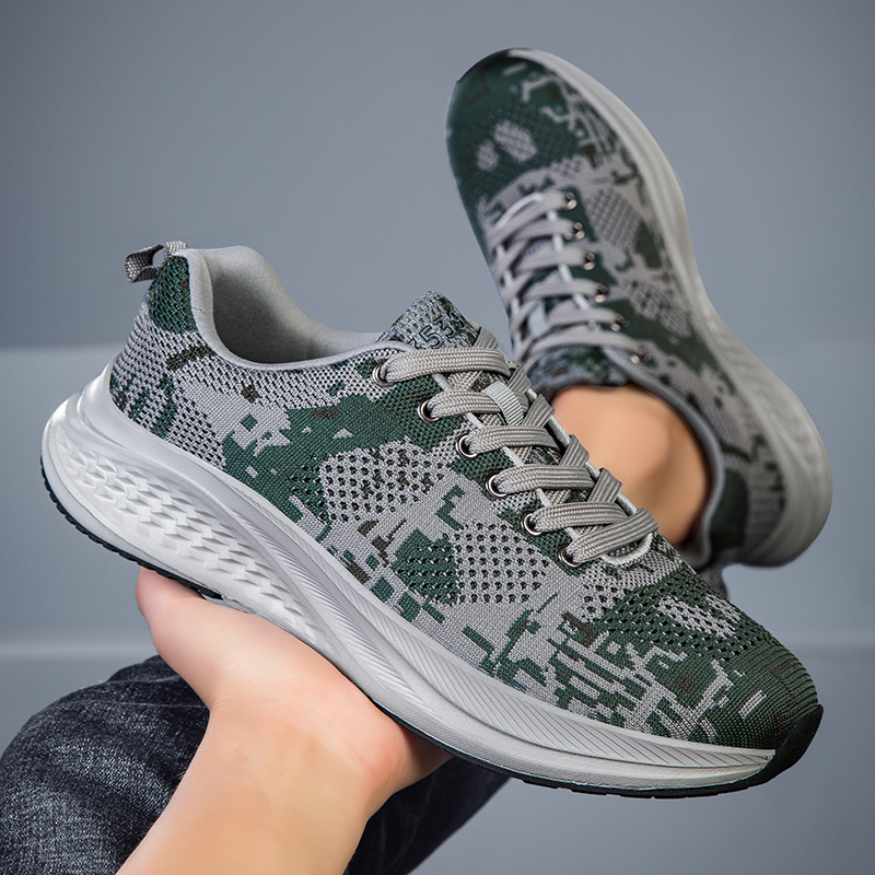 2025 New military fan shoes for summer, breathable, anti-slip, wear-resistant, mesh surface, outdoor leisure sports shoes, low-, fashionable trend