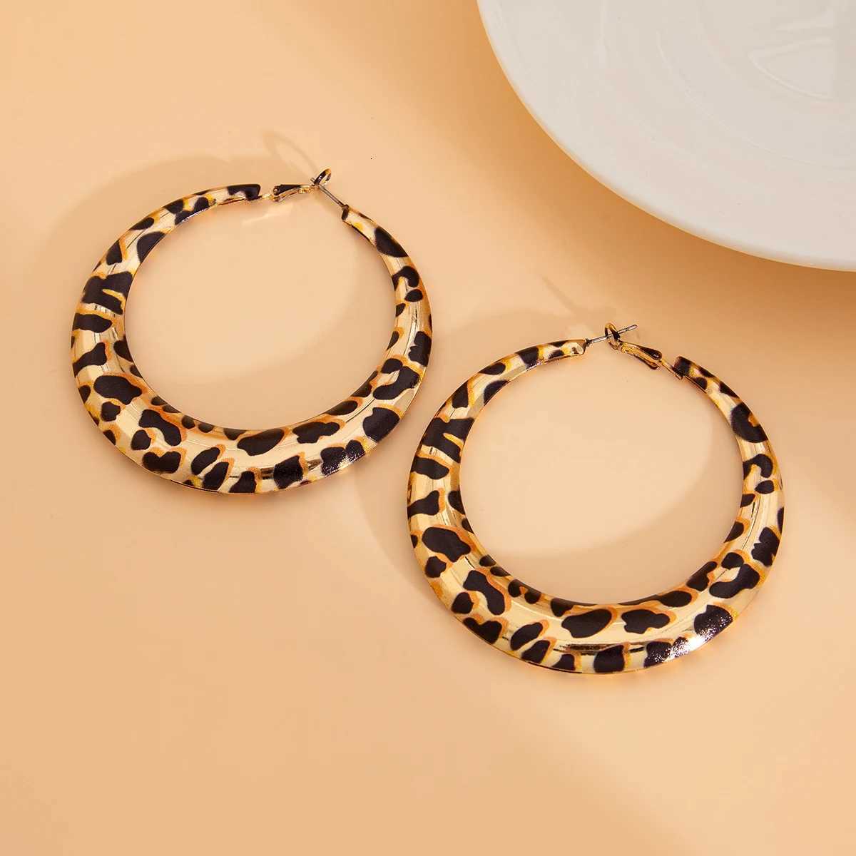 2023 Vintage Hollowed Leopard Print Big Round Hoop Earrings for Women Exaggerated Geometric Large Pierced Earrings Y2K Jewelry XJ250814
