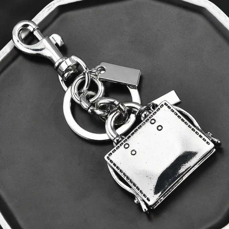 Simple bag pendants accessories schoolbag hangers ladies keychain pendants high-end style keychains S250814