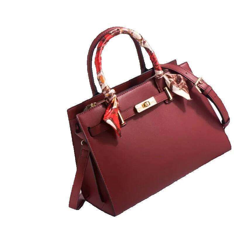 New Atmospheric Crossbody Handbag With Silk Scarf And Classic Satchel Style