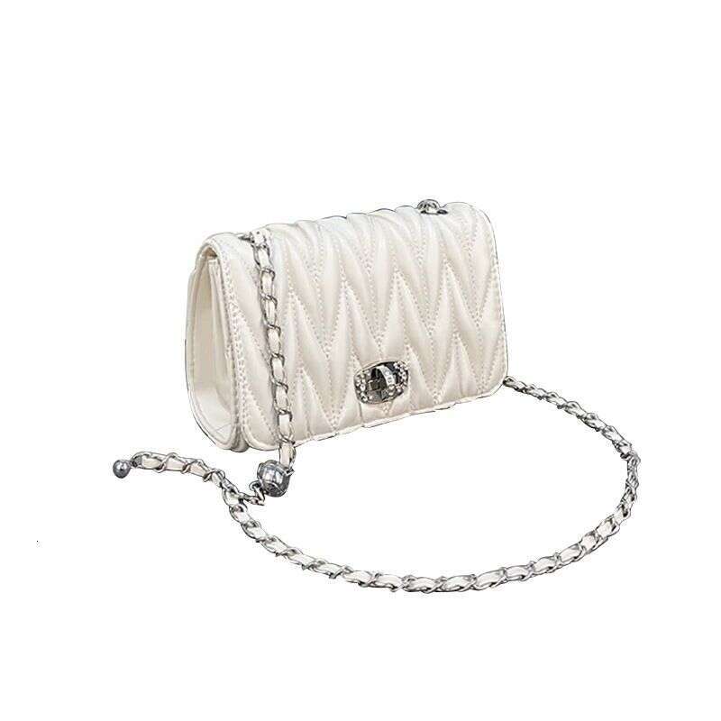 Niche Design Light Chain 2025 New Women's High-Quality Texture Crossbody Dia Pleated Shoulder Bag