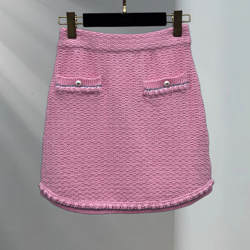 Ladies' Pink Cotton Knit Skirt Fashion Runway Crochet-Trim Elastic Waist Mini Skirt with Pearl Buttons Classic Stylish Streetwear Clothing S0839