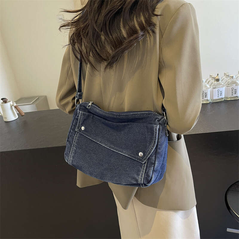 2025 Bags Designer Women New Niche Geometric Pillow Fashion Denim Crossbody Single Shoulder Underarm Bag