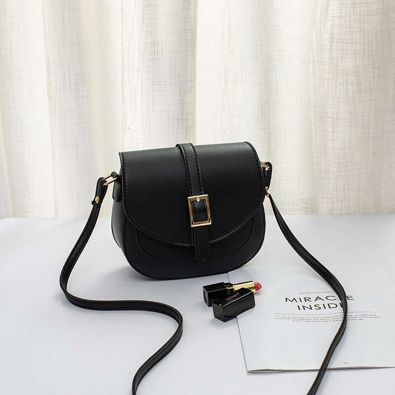 2025 New Korean And Japanese Fashion Versatile Semi-Fixed Saddle Belt Style Single Shoulder Crossbody Women's Bag Trend