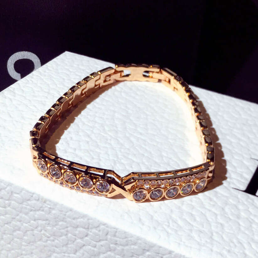 New Fashion Korean and Japanese Style Trendy Super Shiny Zircon Inlaid Geometric Elegant Versatile Bracelet Jewelry for Women S00331