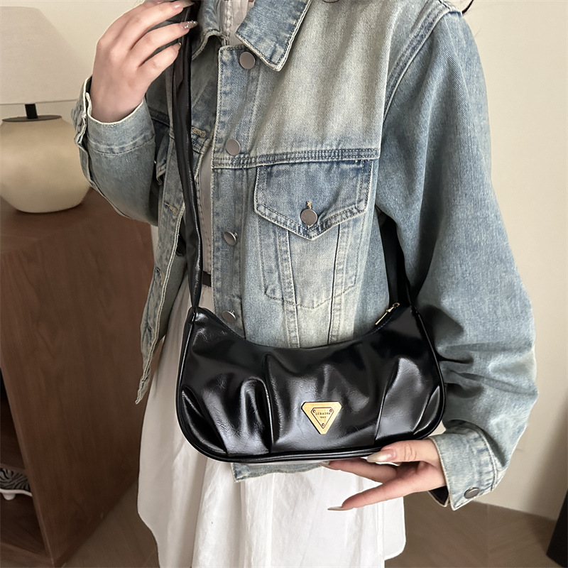 High - value super - popular niche pleated bags for women 2025 style fashionable and versatile cross - body bags hot - selling single - shoulder under