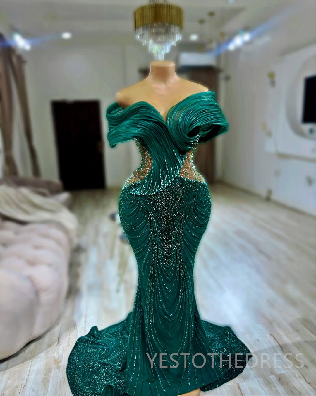 Plus Size Emerald Green Prom Dress 2025 Evening Dresses For Special Occasions Off Shoulder Beaded Lace Crystal Illusion Birthday Dress Second Receptio