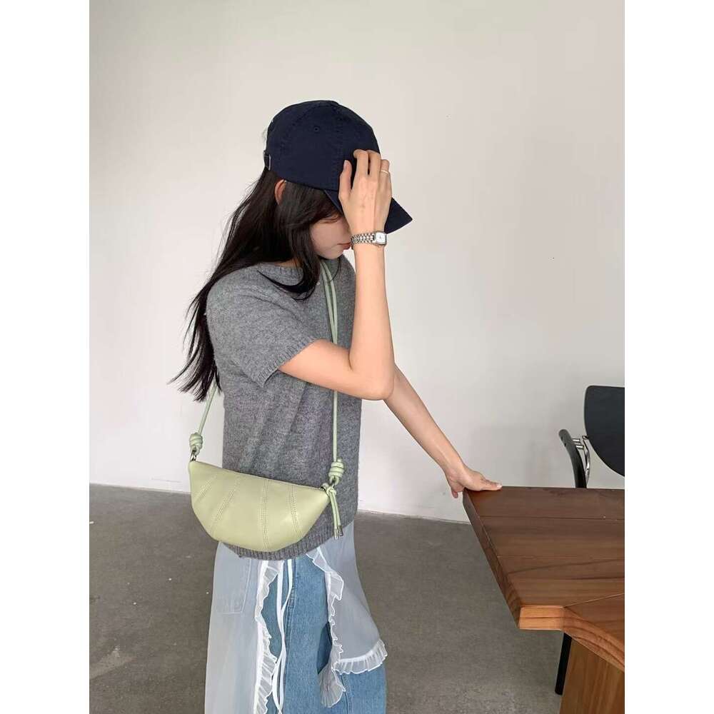 New Fashion Dumpling Single Shoulder Crossbody Sheepskin Horn Bag Niche Summer Women's Genuine Leather Handbag designer bag B5