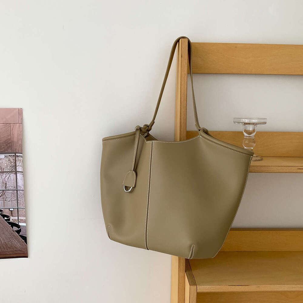 2025 New Summer Korean Version Bags Designer Women Underarm Tote Large Capacity Commuting High-end Soft Leather Single Shoulder Bag