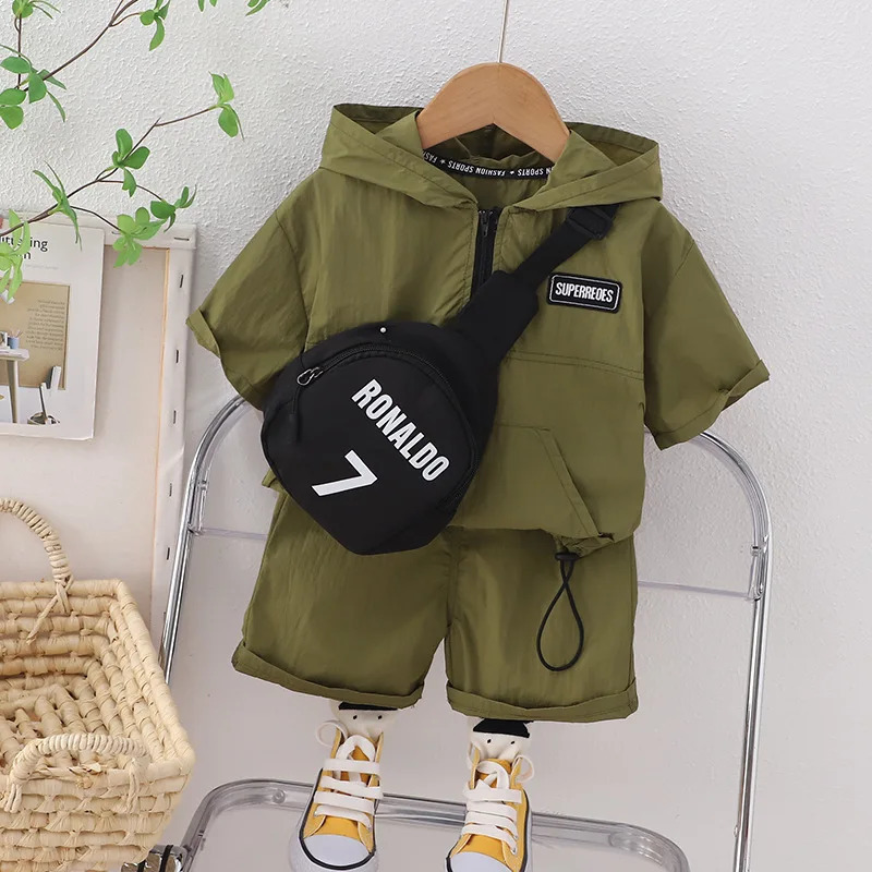 Baby Casual Sets Boys Half Zipper Hooded Short-Sleeved Suit With Satchel Summer Childrens Fashion Sportswear 2Pcs 12M-5Y 250813