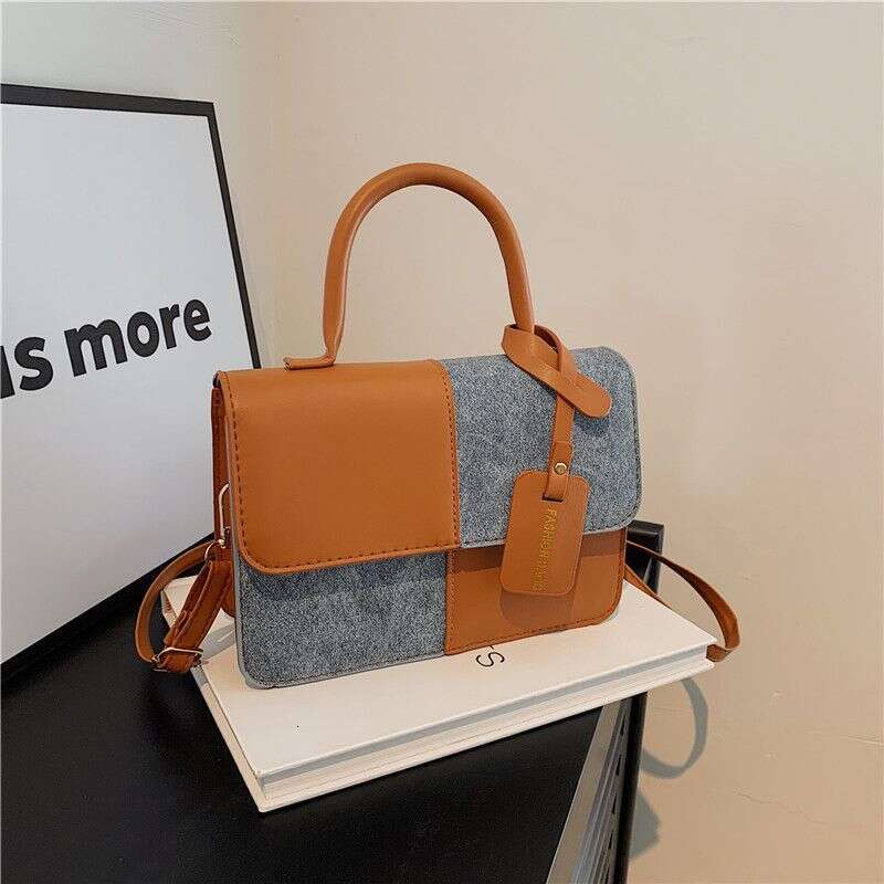 Small niche design and contrast color small square for women's new style, simple texture, crossbody bag,