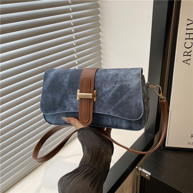 Luxury Brand Designer Bag Niche Design Korean Version Baguette Bag Single Shoulder Crossbody Bag Casual Versatile Textured Commuter Bag For Women
