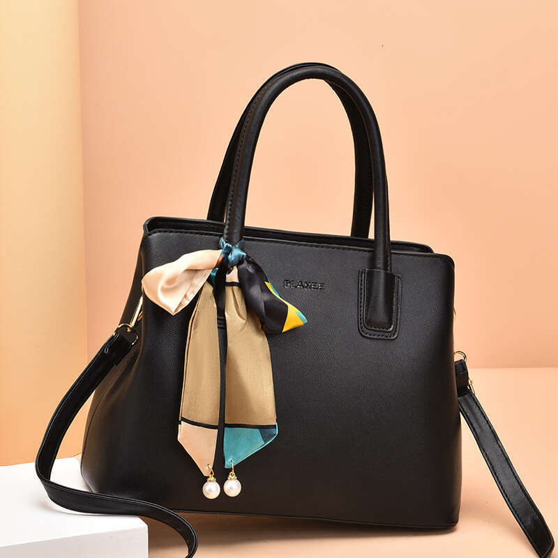 Brand Women's New Trendy Middle Age Atmosphere Handbag Mom's Square Bag
