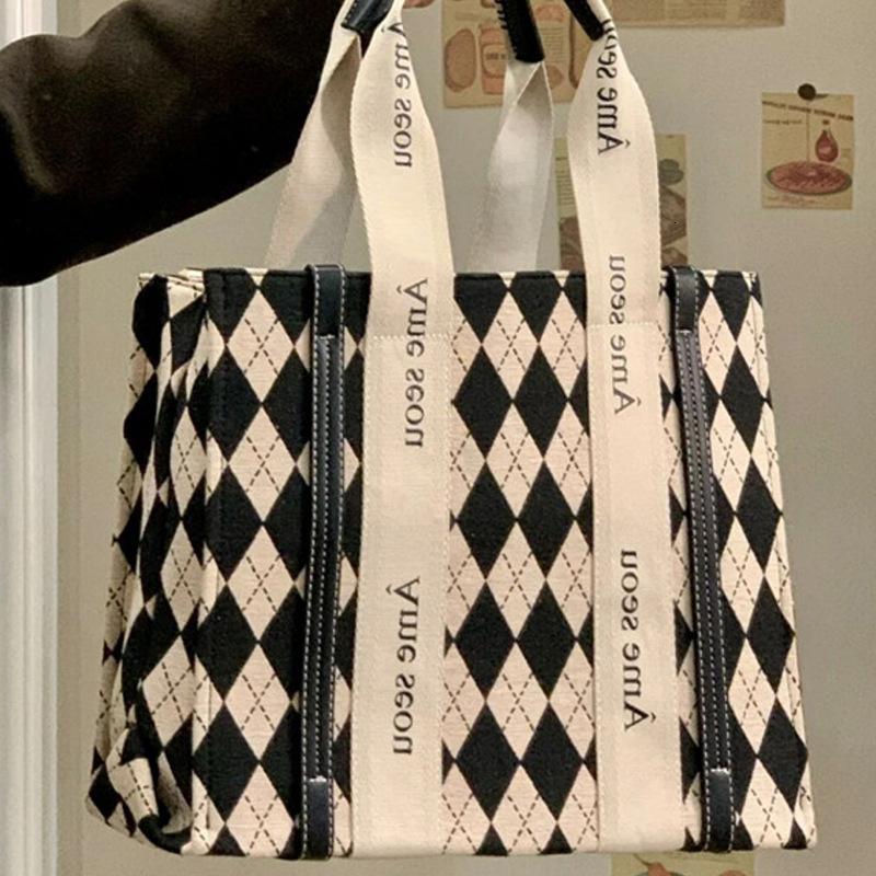 Autumn Winter Houndstooth Diamond Shoulder Design Canvas Commuter Tote Bag for Women