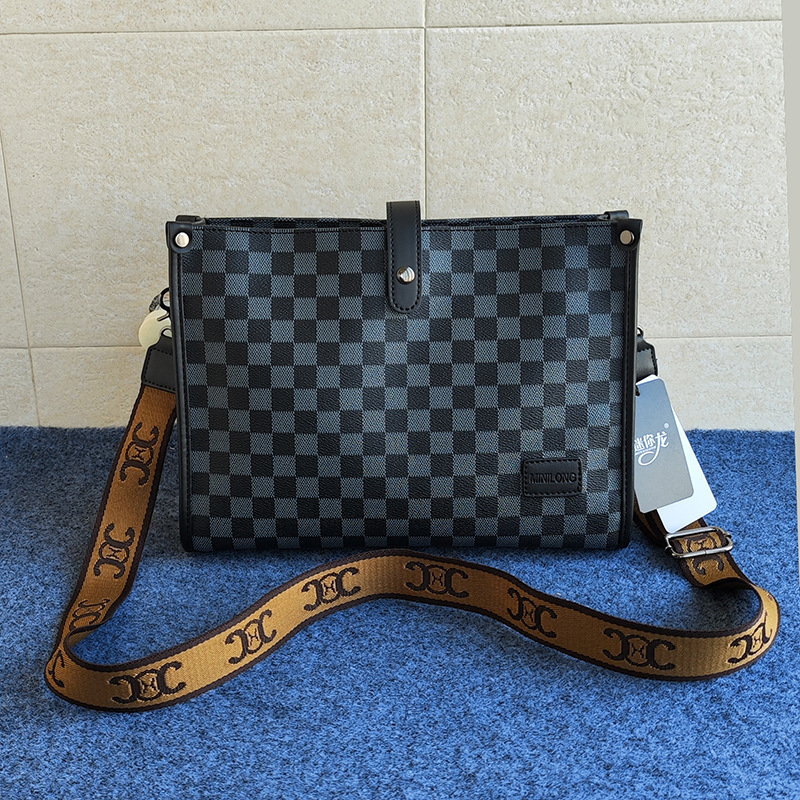 Luxury Brand Designer Bag Trendy Men's Bag Retro Student Backpack Trendy Single Shoulder Crossbody Bag Ipad Men's Bag Business Casual Leathe