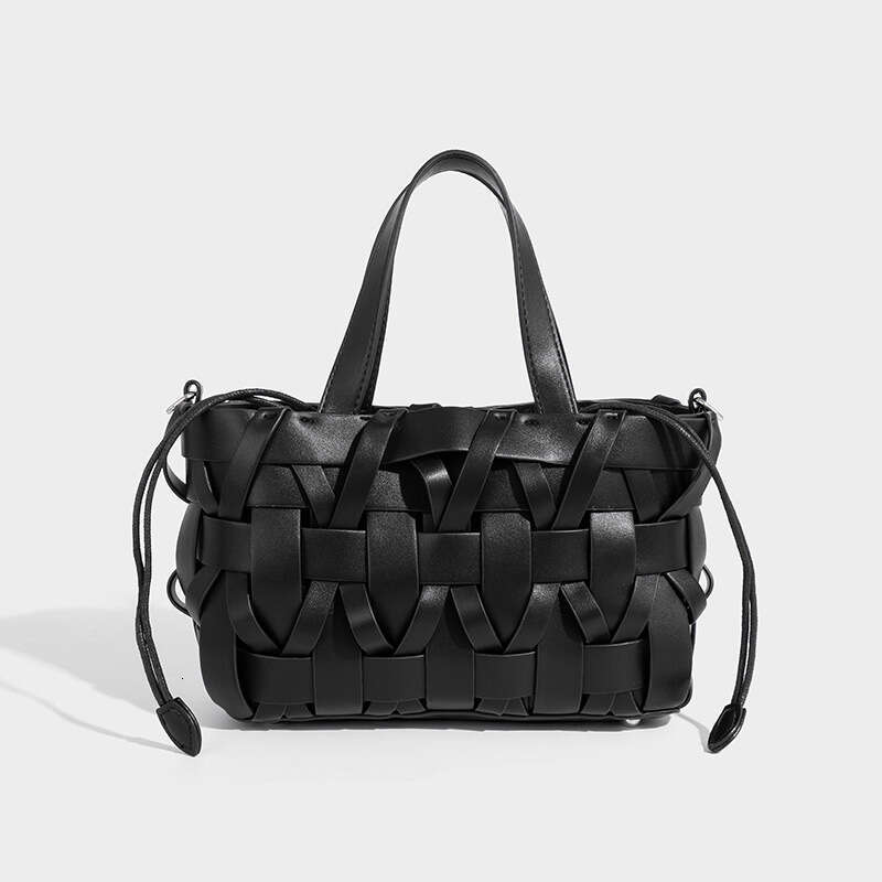 Designer woven bag women's shoulder crossbody 2025 new handbag fashionable casual high-end feeling