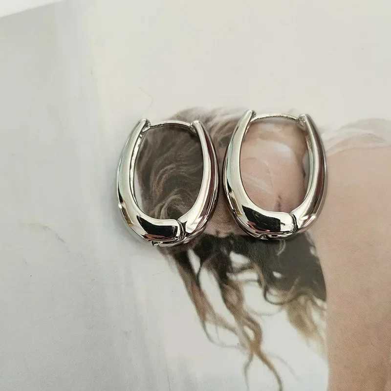 2024 Hot Sale Fashion Metal Drop Earrings for Women Vintage Hoop Earrings Trend Classic Party Wedding Pendant Jewelry Gift XJ250814