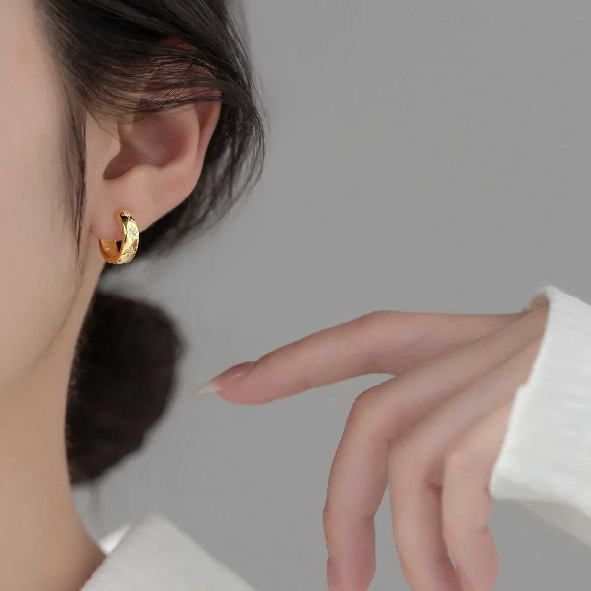 Sun Star Zircon Hoop Earrings for Women Stainless Steel Girls Metal Sun Rhinestone Ear Buckle Punk Elegant Jewelry XJ250814