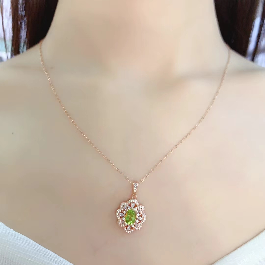 Beautiful 925 silver gemstone pendant 5mm*7mm 0.7ct natural peridot pendant 18K gold plated silver peridot necklace