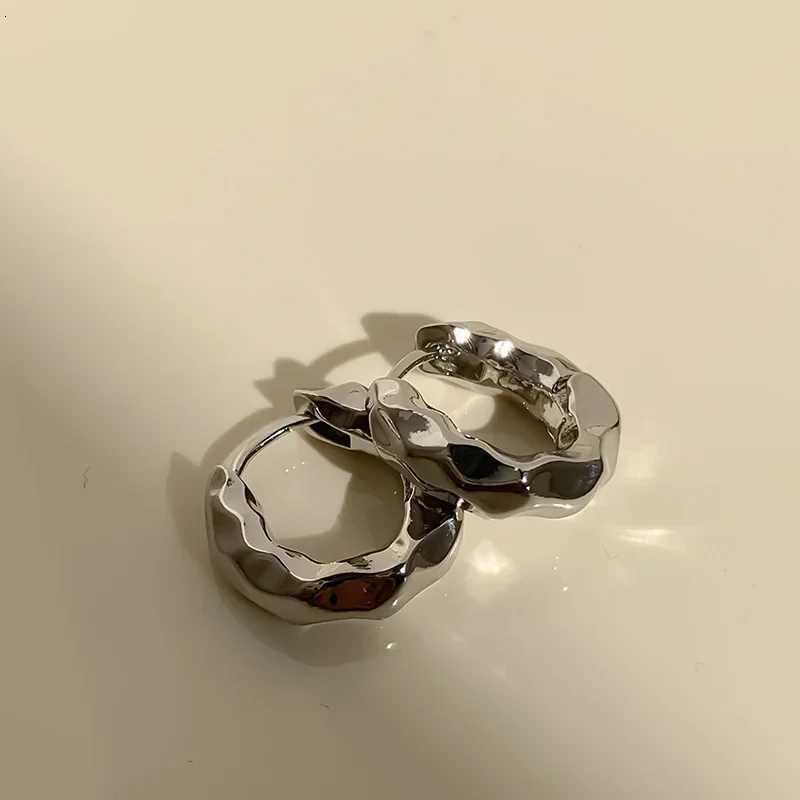 LATS New Design Trend Retro Geometric Hoop Earrings for Women Irregular Light Luxury Simple Circle Earrings Fashion Jewelry Gift XJ250814