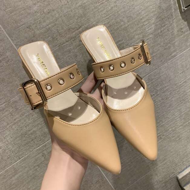 Women's Half-Pack Outdoor Pointed Toe Studded Designer shoe Chunky Heel Mules Closed-Toe Sandals Simple Fashion Single Shoes Closed-
