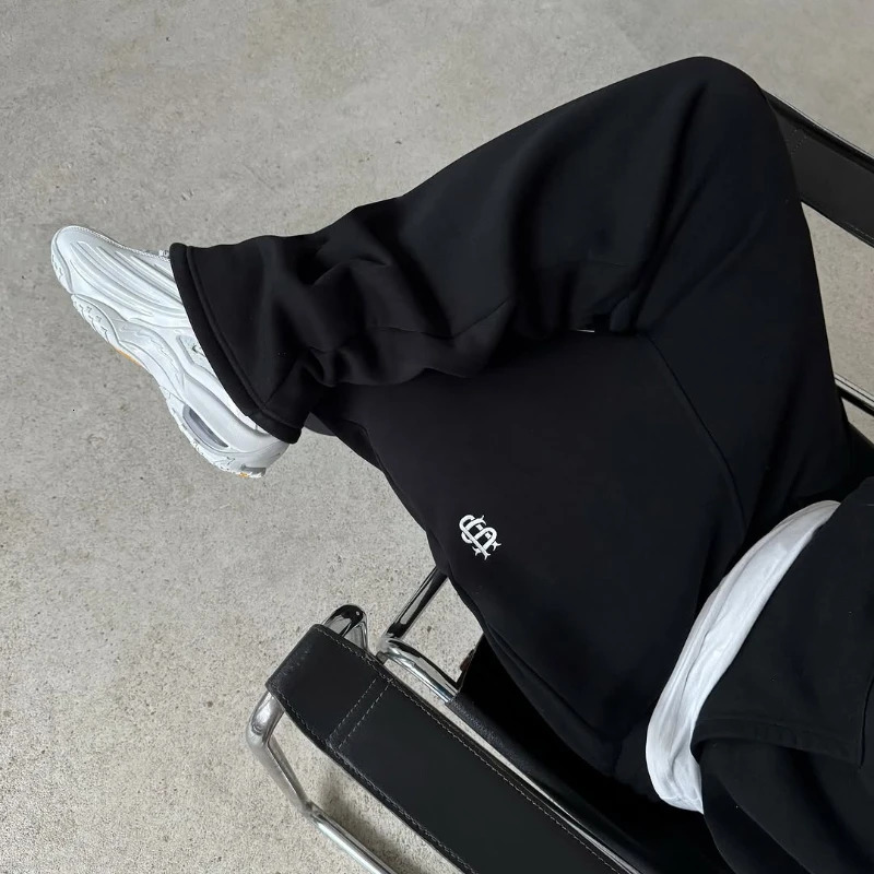 Y2K Men Jogger Loose Su Embroidered Leg Openings Wide Leg Pants Extra outsize Pockets fashionable Couple Straight Leg Pants 250813