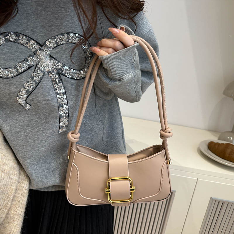 Luxury Brand Designer Bag Underarm Bag Retro Solid Color Belt Buckle Niche Design Single Shoulder Bag Casual Versatile Simple Commuter Bag For Women W