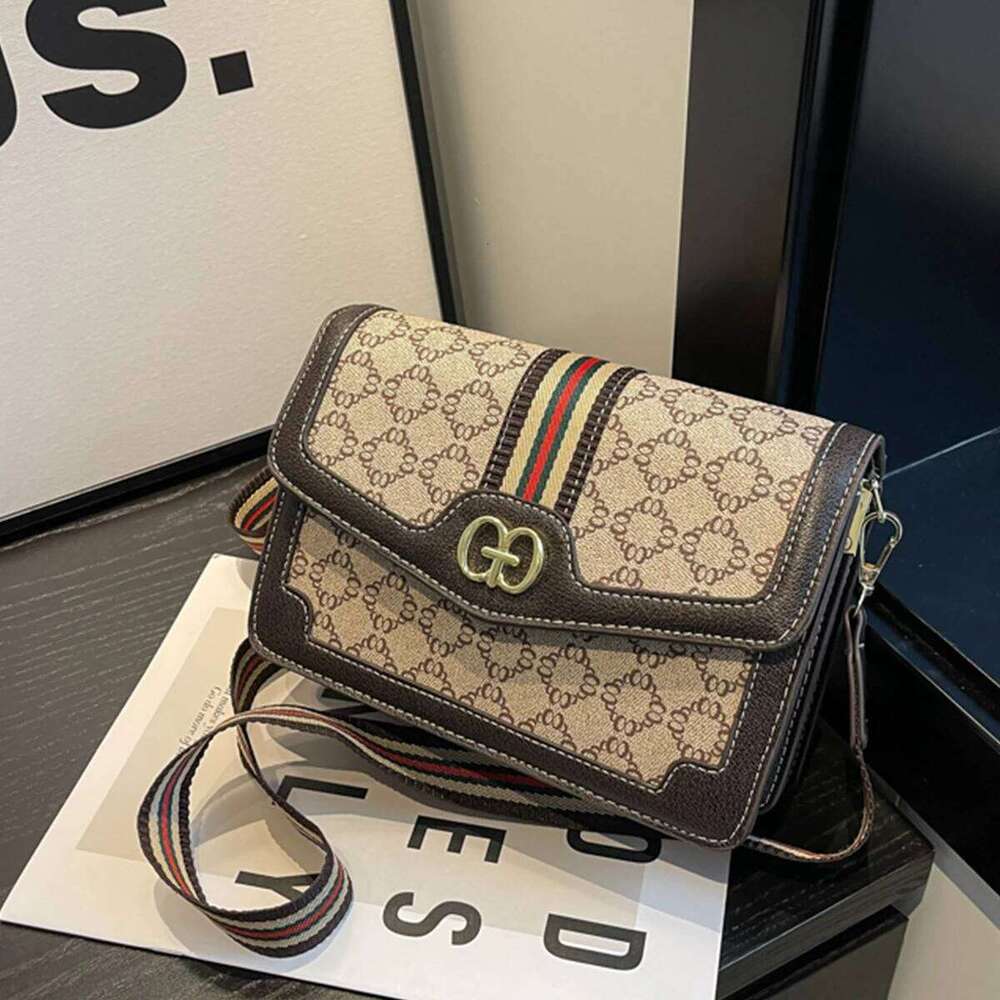 Hot Selling Fashion Classic Geometric Print Quilted Shoulder Metal PU Lightweight Flap Magnetic Snap Adjustable Strap Crossbody Bag Designer Bags