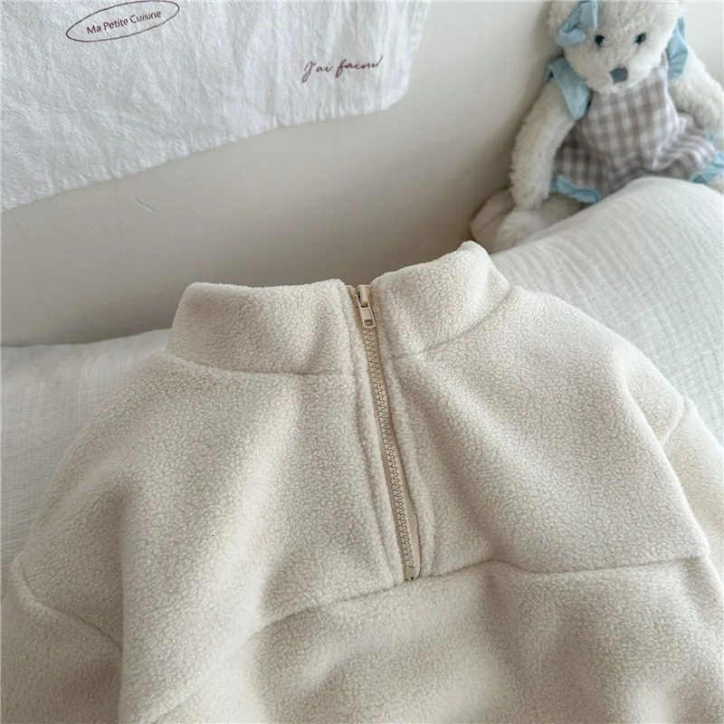 Kids Fleece Warm Set Winter Plus Velvet Outfits Long Sleeved Pullover TopsPants 2Pcs Autumn Childrens Casual Clothing Suits 250813